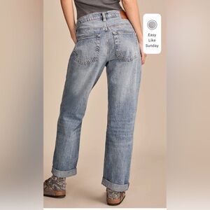 Classic High-Rise Straight Jeans - Light Blue